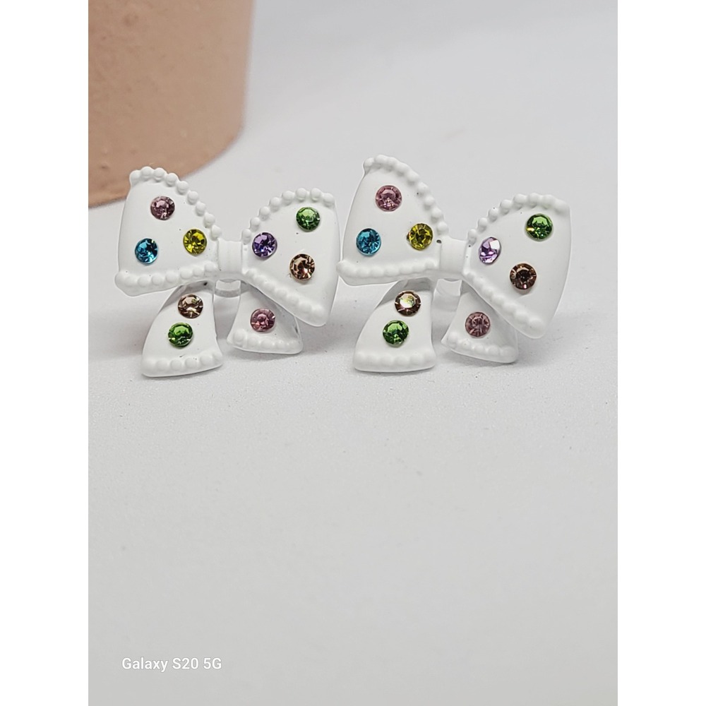 White Enamel Bow Stud Earrings Multi Color Rhinestone Scalloped Ribbon Post Back - Picture 7 of 7